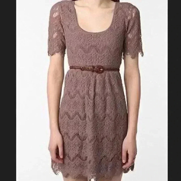 Urban Outfitters Pins And Needles Taupe Crochet Lace Short Sleeve Mini Dress - Picture 1 of 5